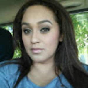 Meet your Posher, Dinora